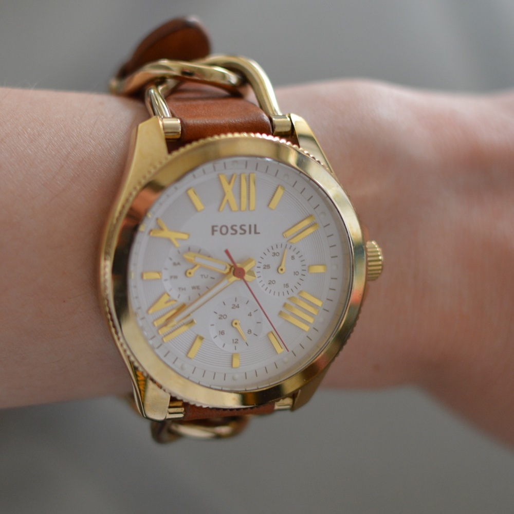 Fossil Cecile Chain Bracelet Gold Watch AM4619P